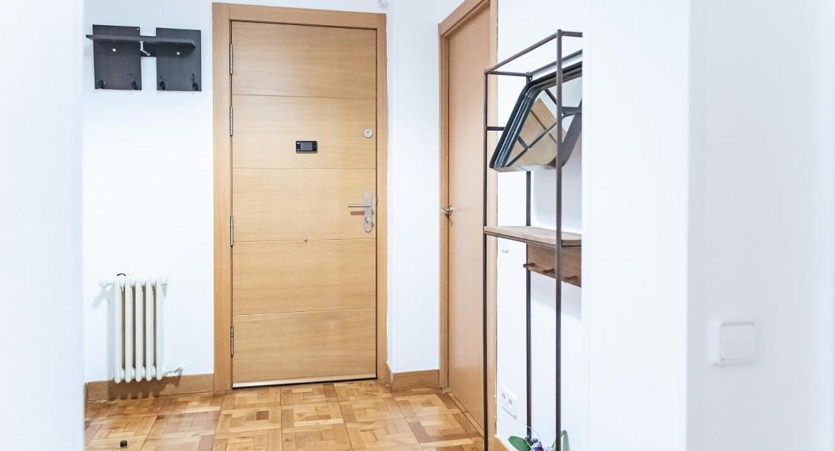 Adaptado Y Comodo Apartamento En Iturrama Pamplona Eksteriør billede