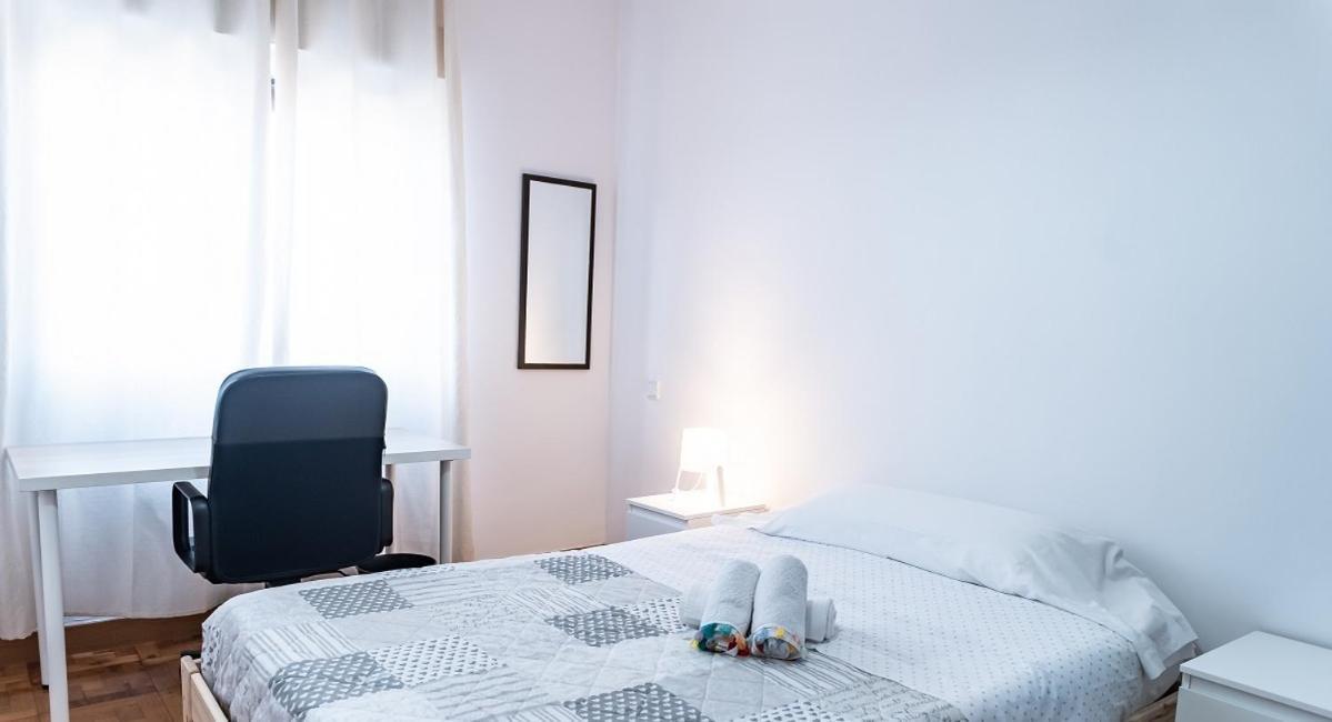 Adaptado Y Comodo Apartamento En Iturrama Pamplona Eksteriør billede